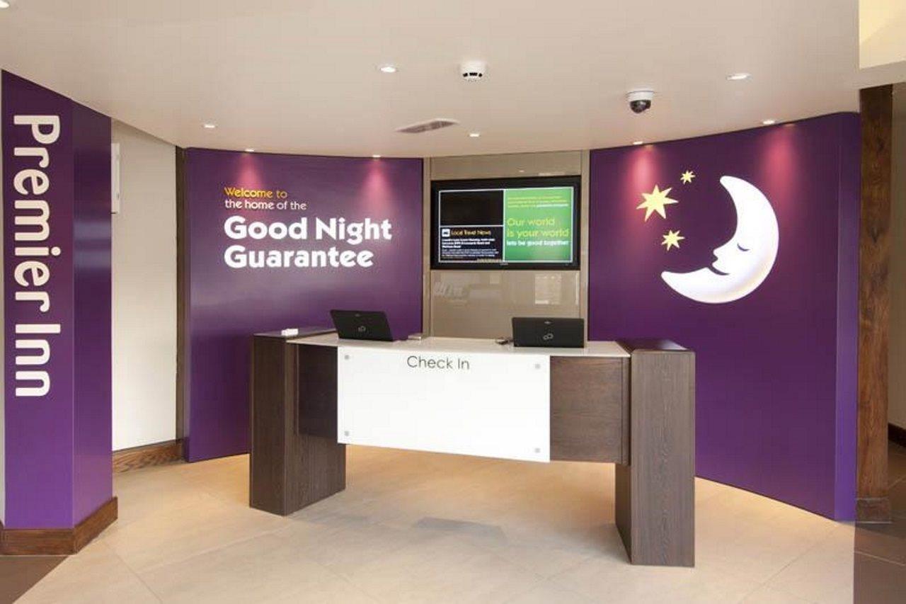 Premier Inn London ดาเกนแนม ภายนอก รูปภาพ