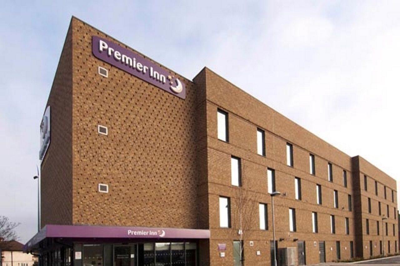 Premier Inn London ดาเกนแนม ภายนอก รูปภาพ