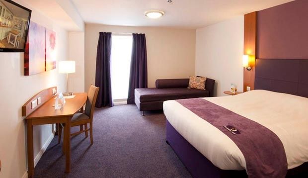 Premier Inn London ดาเกนแนม ภายนอก รูปภาพ